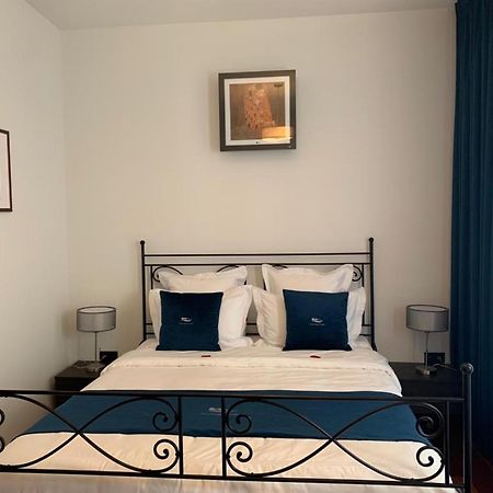 Botanique Suites Airbnb, Anvers Dış mekan fotoğraf