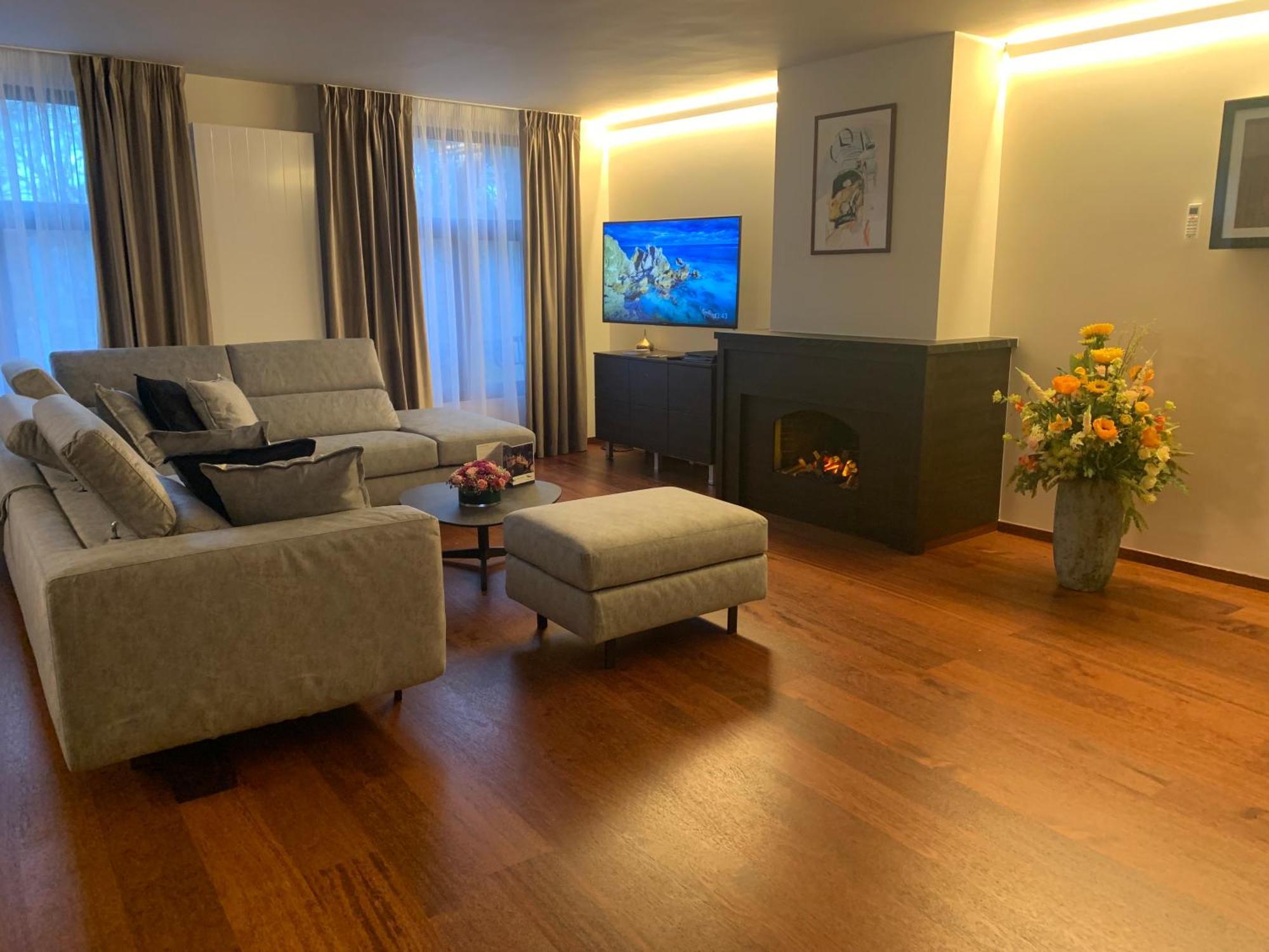 Botanique Suites Airbnb, Anvers Dış mekan fotoğraf