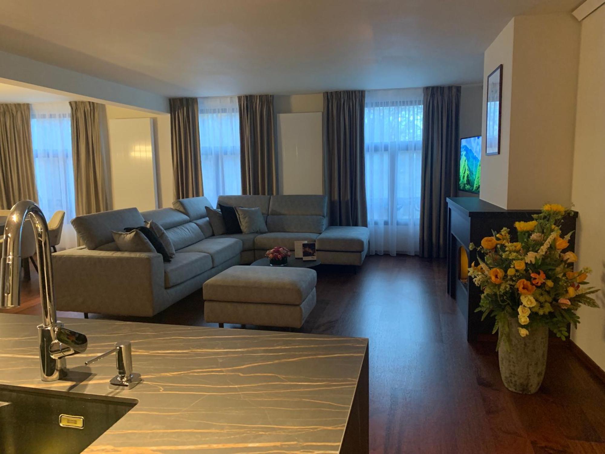 Botanique Suites Airbnb, Anvers Dış mekan fotoğraf