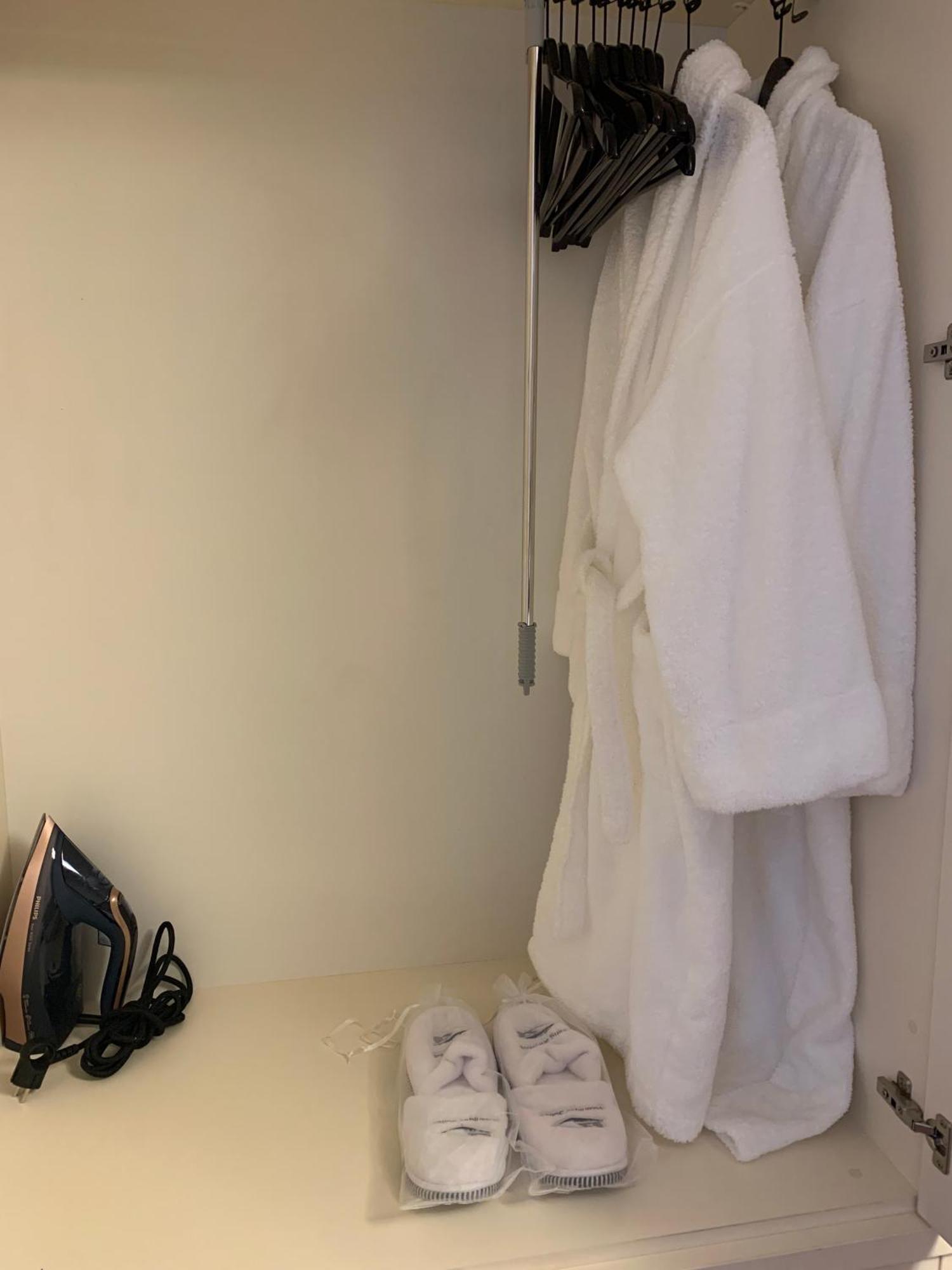 Botanique Suites Airbnb, Anvers Dış mekan fotoğraf