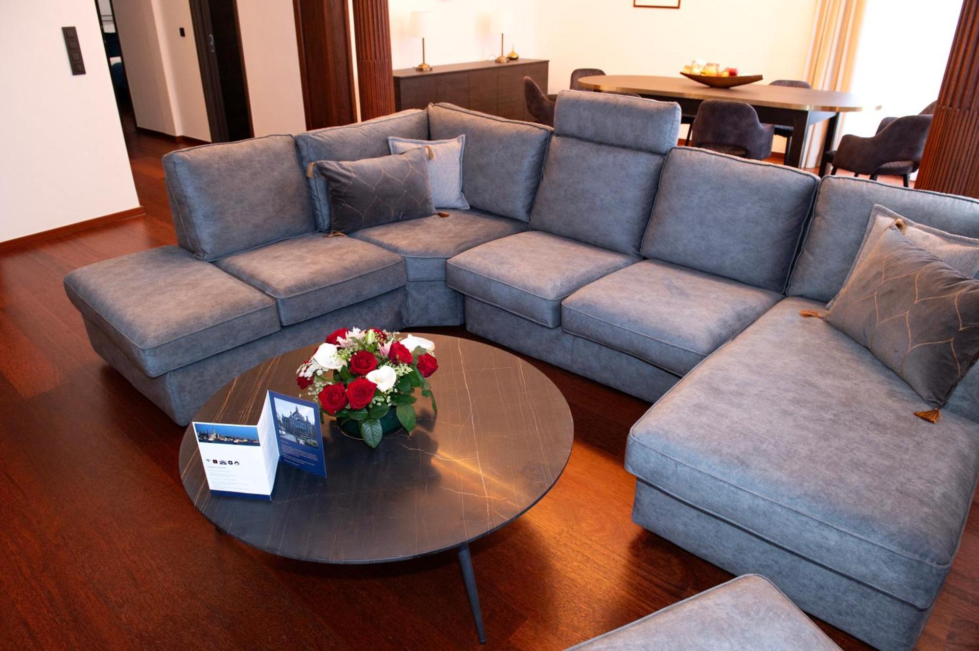Botanique Suites Airbnb, Anvers Dış mekan fotoğraf